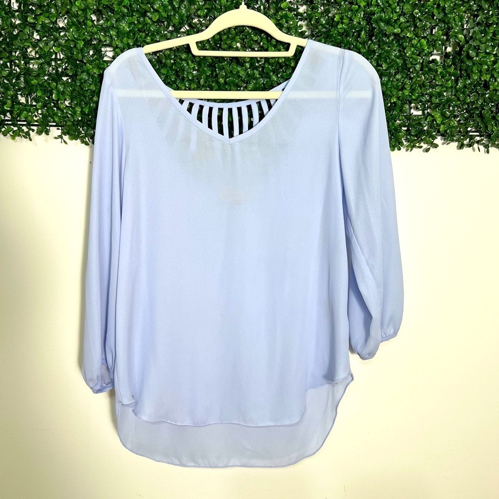 Philosophy Light Blue Sheer V Neck 3/4 length sleeve Blouse Size Small